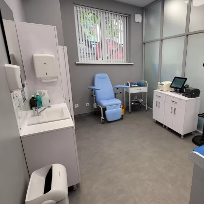 Rezina, Bd. Alexei Șciusev, 2-4